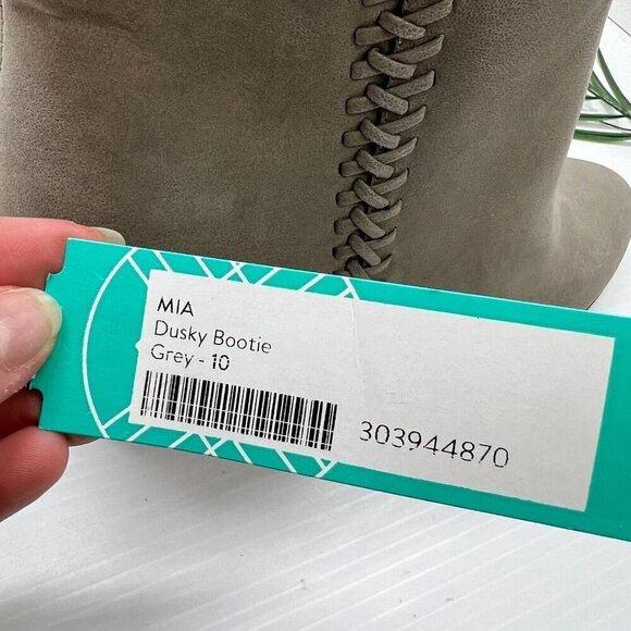 MIA Gray Dusky Pointed Toe Bootie Side Zip Stacked Block Heel Size 10 NWOB - Picture 14 of 14